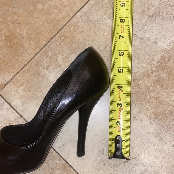 GUCCI Closed Toe Pumps - Picture 8 of 8